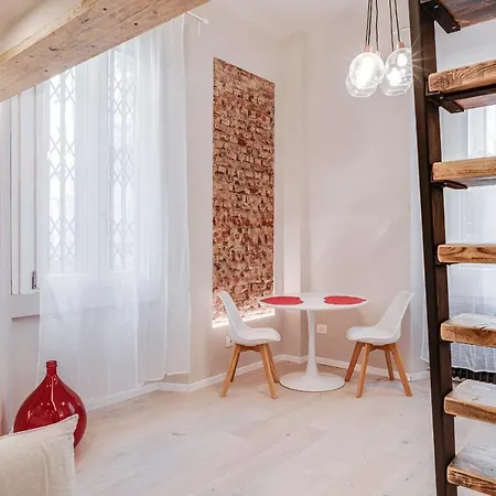 Bellissimo Monolocale Moderno Apartamento